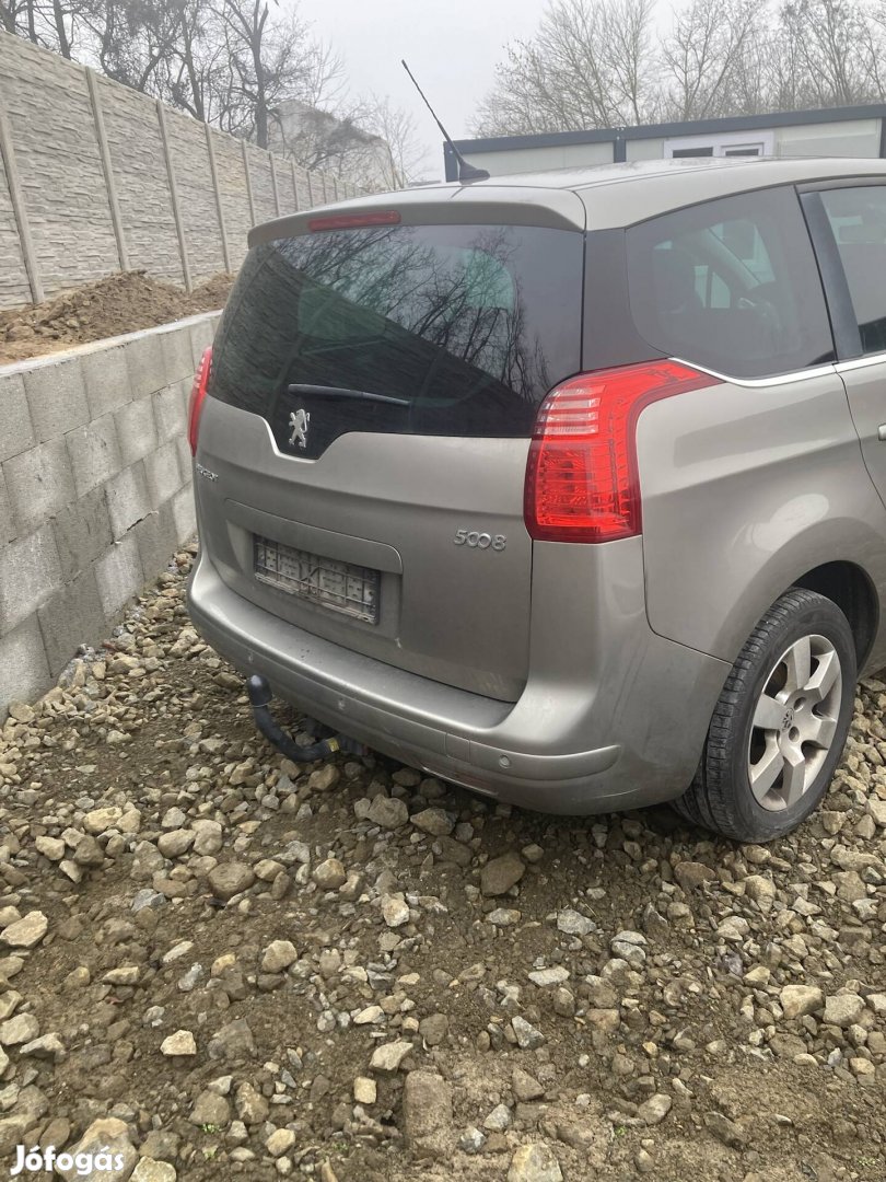 Peugeot 5008 (1,6 Hdi ) bontott alkatrészei (Evgc színkód)