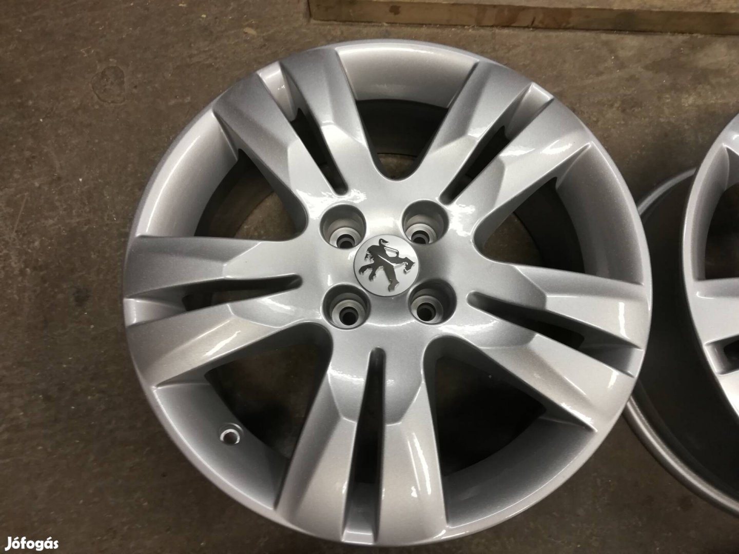 Peugeot 5008 gyári 17col alufelni 4x108 citröen opel 