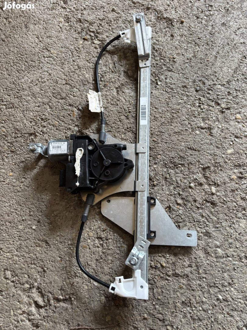 Peugeot 508 ablakemelő és motor