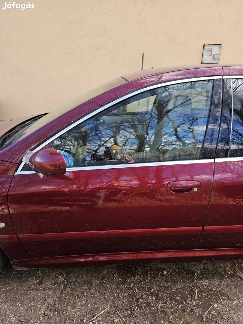 Peugeot 607 bordó ajtó 20000  