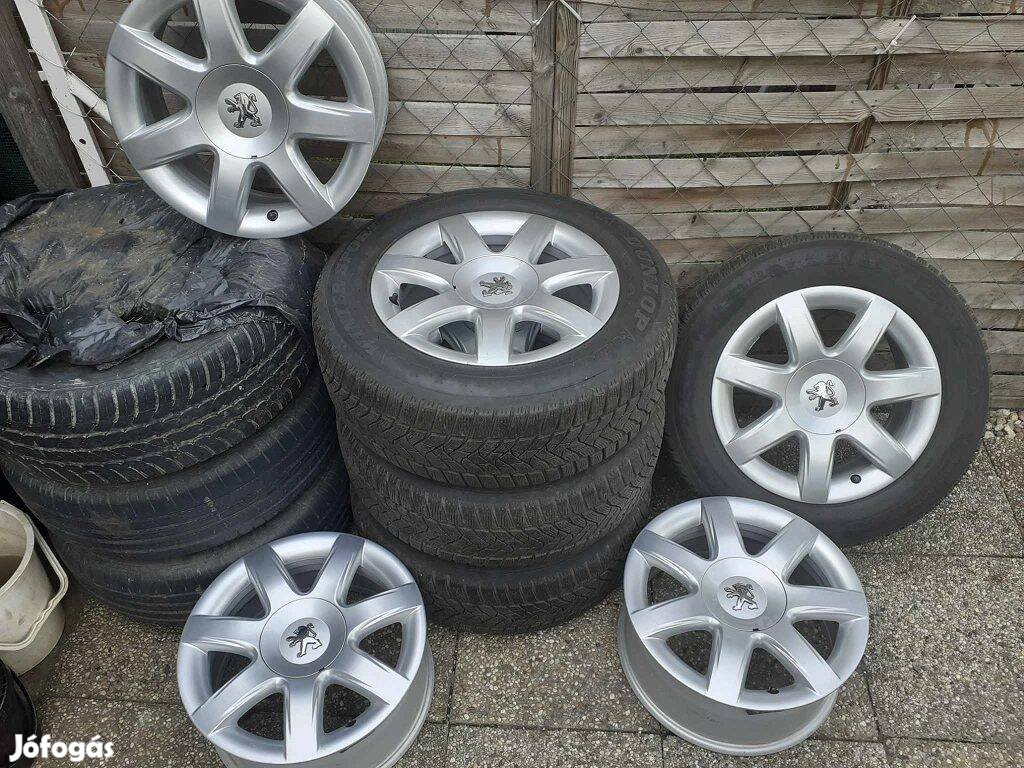 Peugeot 807 16" 215/60 R16 Dunlop W.S.5 Téli gumikkal