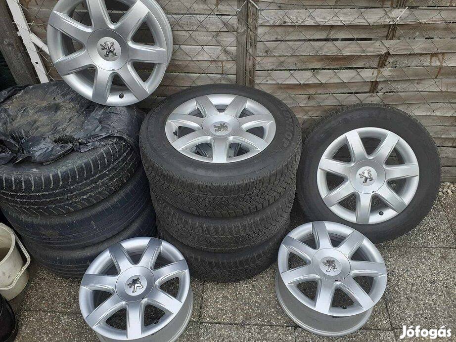 Peugeot 807 alukerék 215/60 R16 Dunlop W.S.5 Téli gumikkal