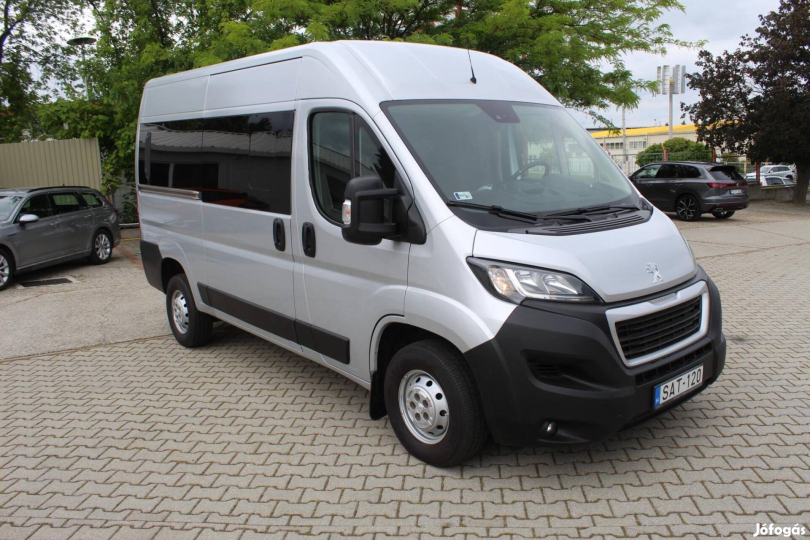 Peugeot Boxer 2.2 Bluehdi 330 FT L2H2 Pro 140LE...