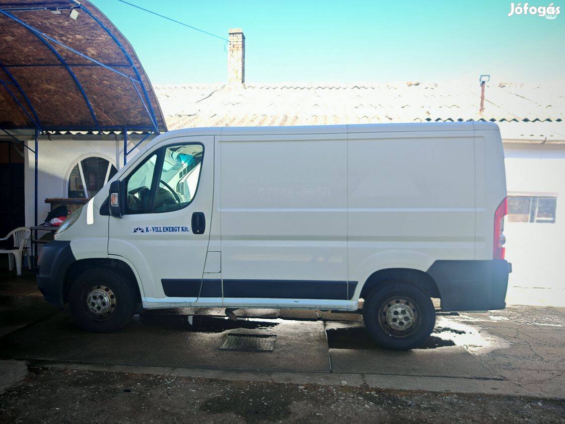 Peugeot Boxer 3 személys kisteher eladó