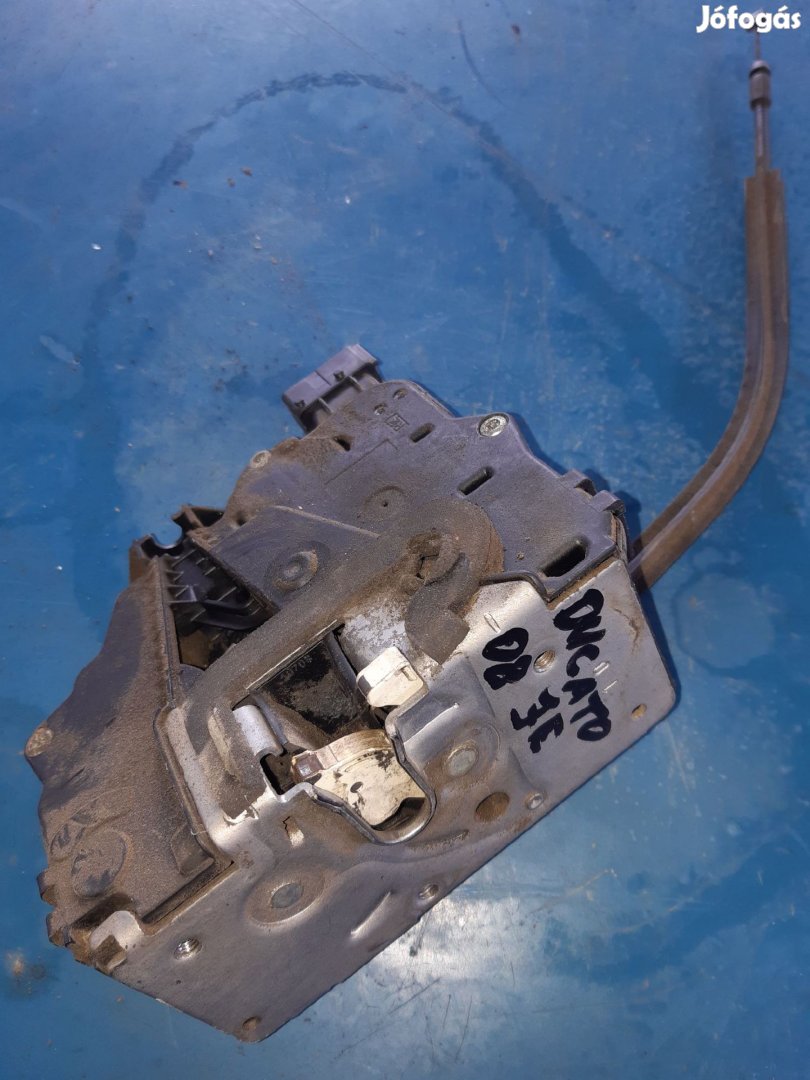 Peugeot Boxer III 06-14 Jobb Első Ajtó Zárszerkezet