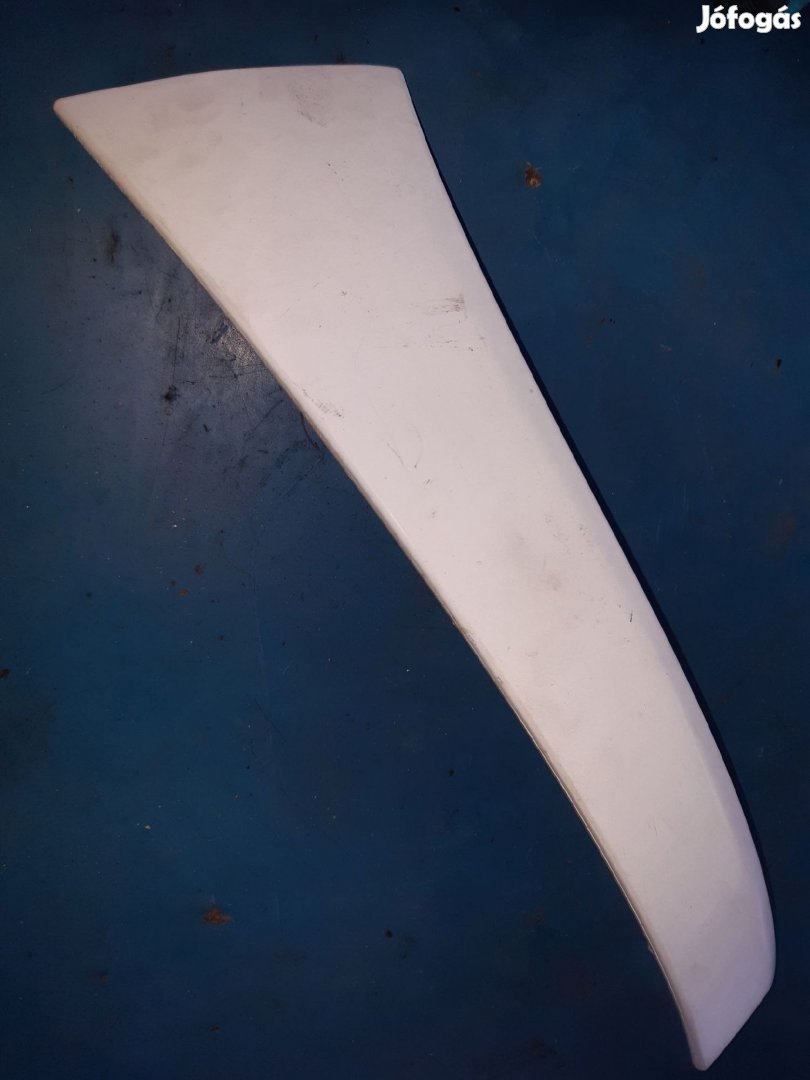 Peugeot Boxer III 06-14 Jobb Első Lámpa Alatti Burkolat