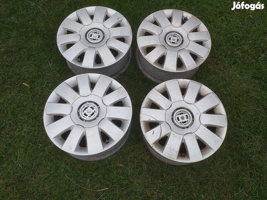 Peugeot Citroen 15" alufelni 4 csavaros