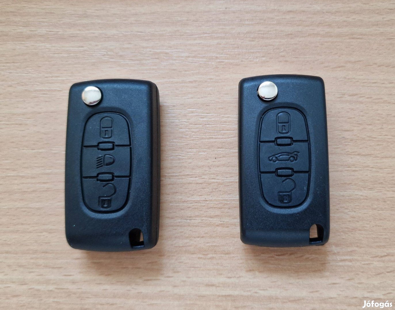 Peugeot Citroen gépkocsikhoz 3 gombos bicskakulcsház kulcsház