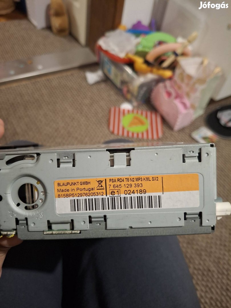 Peugeot Citroen rádió fejegység