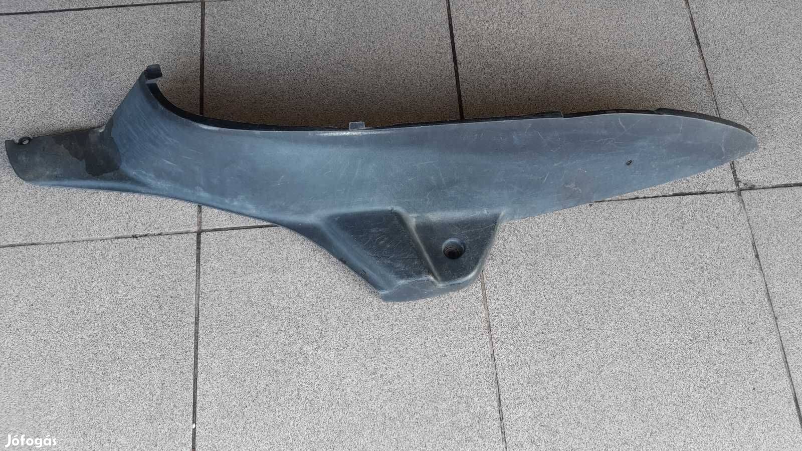 Peugeot Elystar bal utaslábtartó
