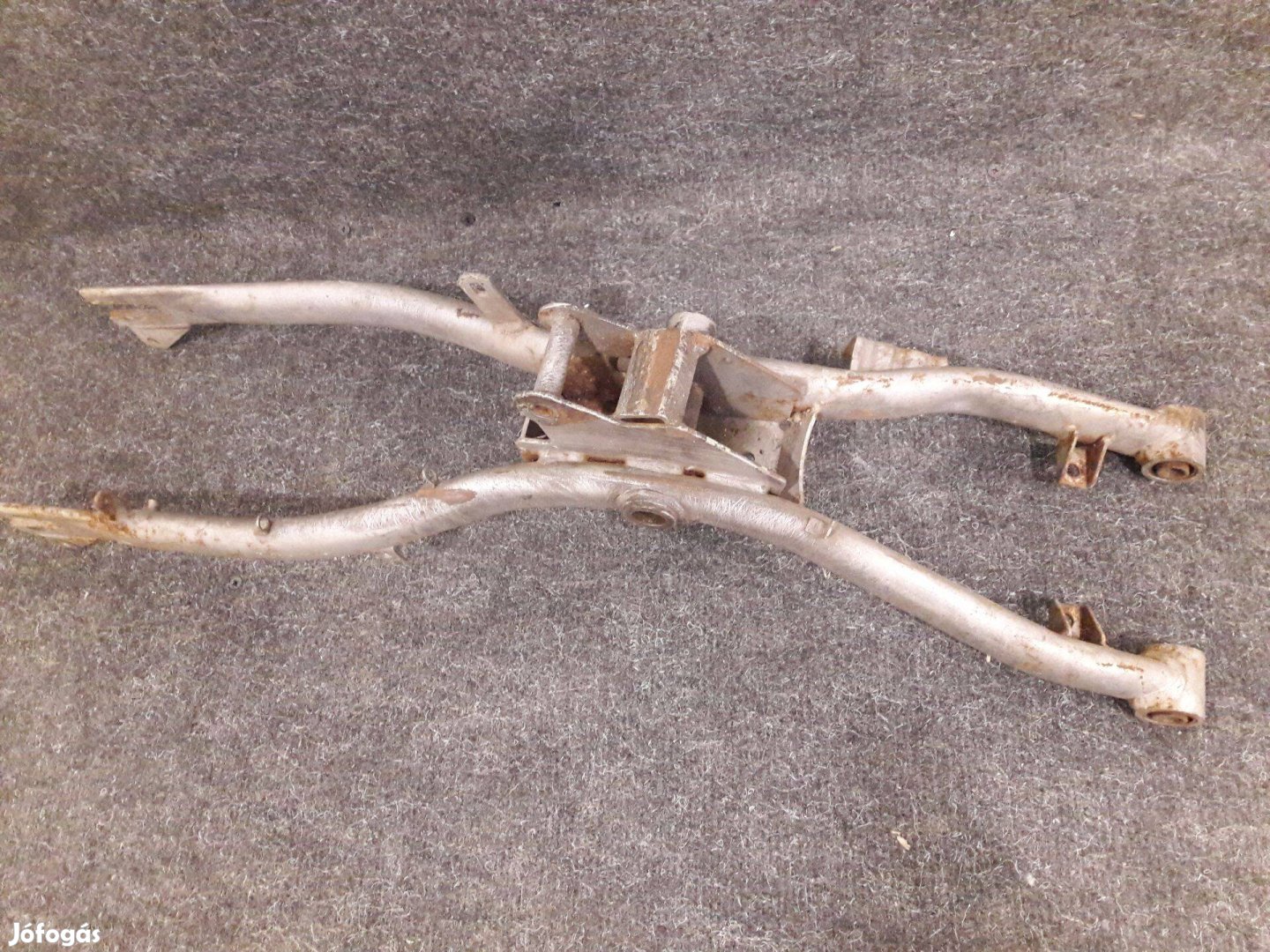 Peugeot GL 10 váz lengővilla