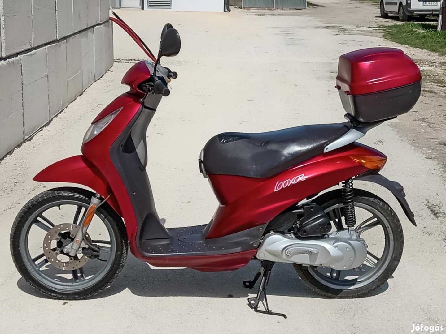 Peugeot Looxor 50 2t nagykerekű robogó