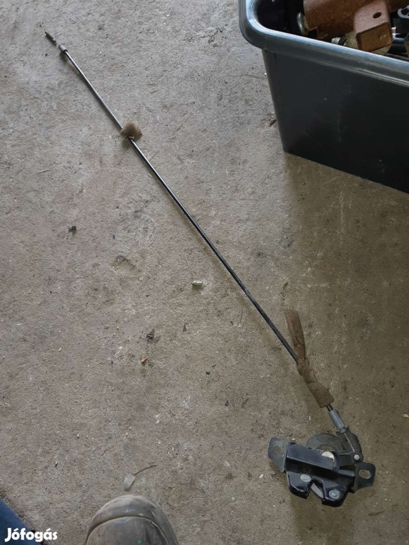 Peugeot Partner 02-08 Csomagtérajtó Zár