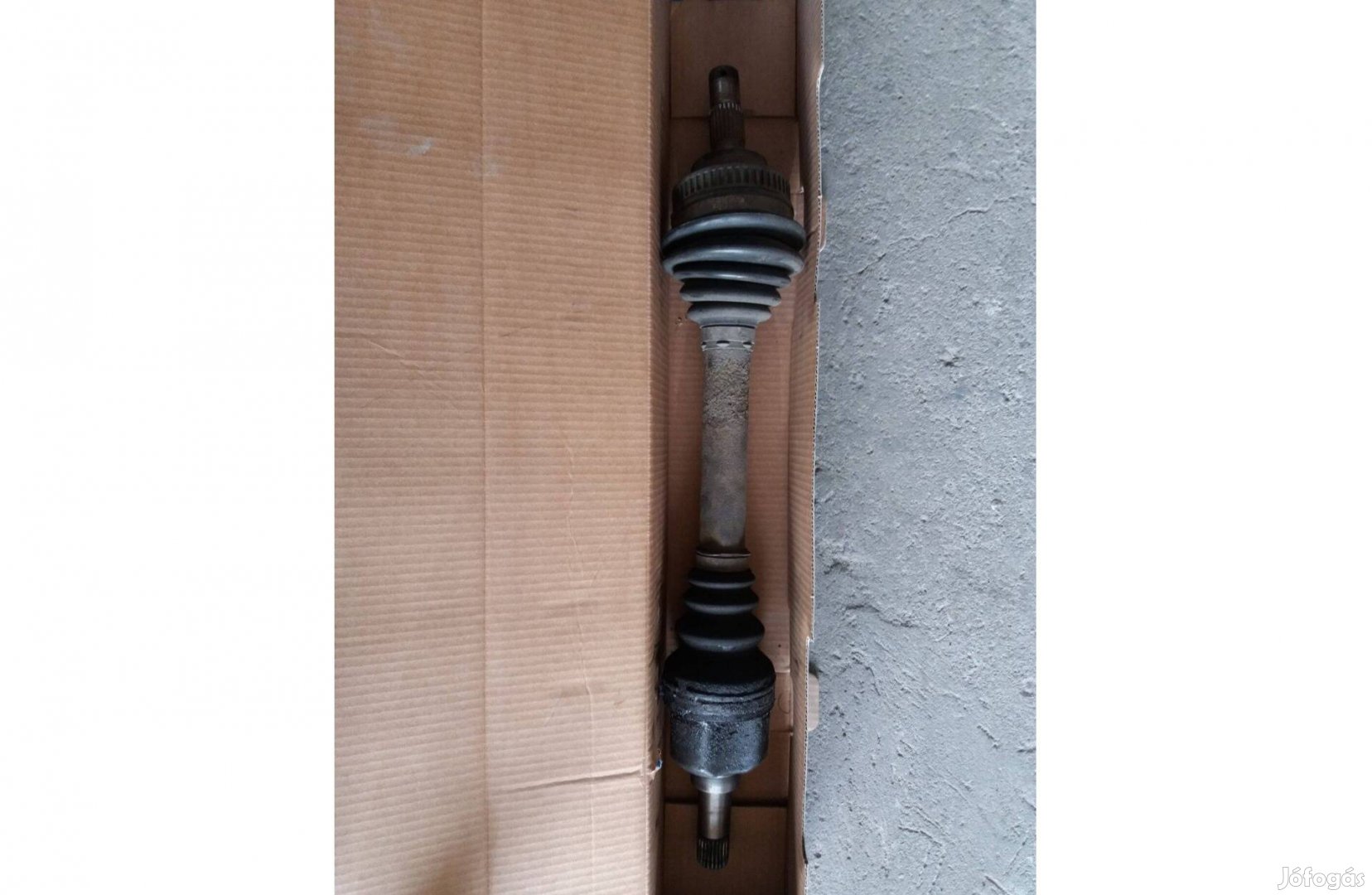 Peugeot Partner 1.6 HDI féltengely