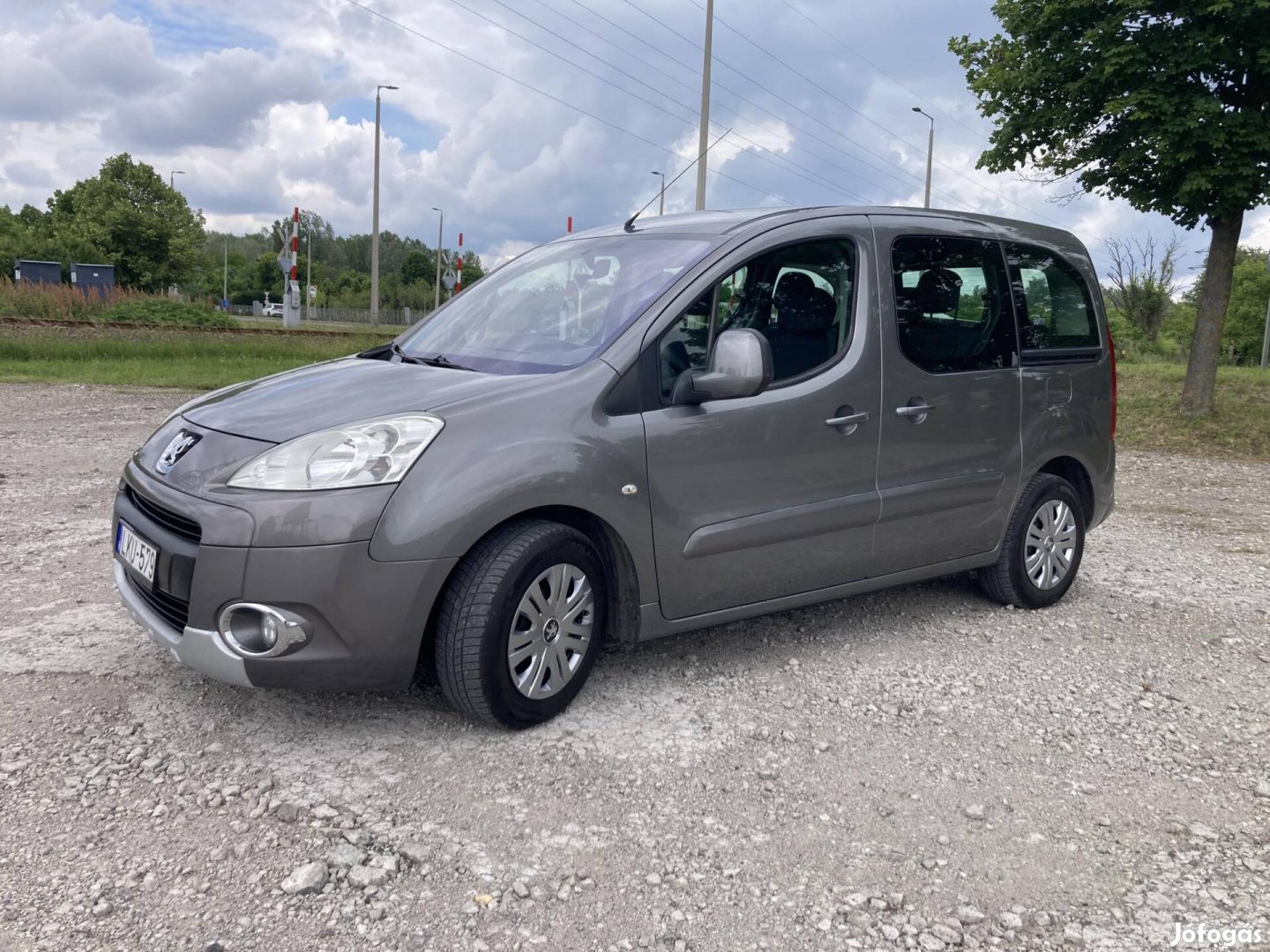 Peugeot Partner 1.6 HDi Confort Pack L2 7 szemé...