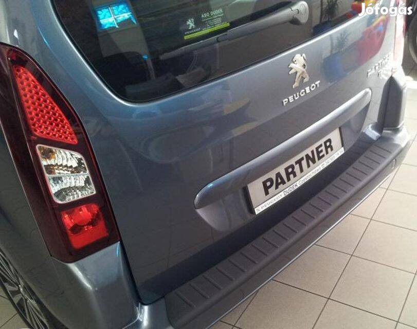 Peugeot Partner 2018-ig Expert 2016-ig Lökhárítóvédő Csomagtérajtóhoz