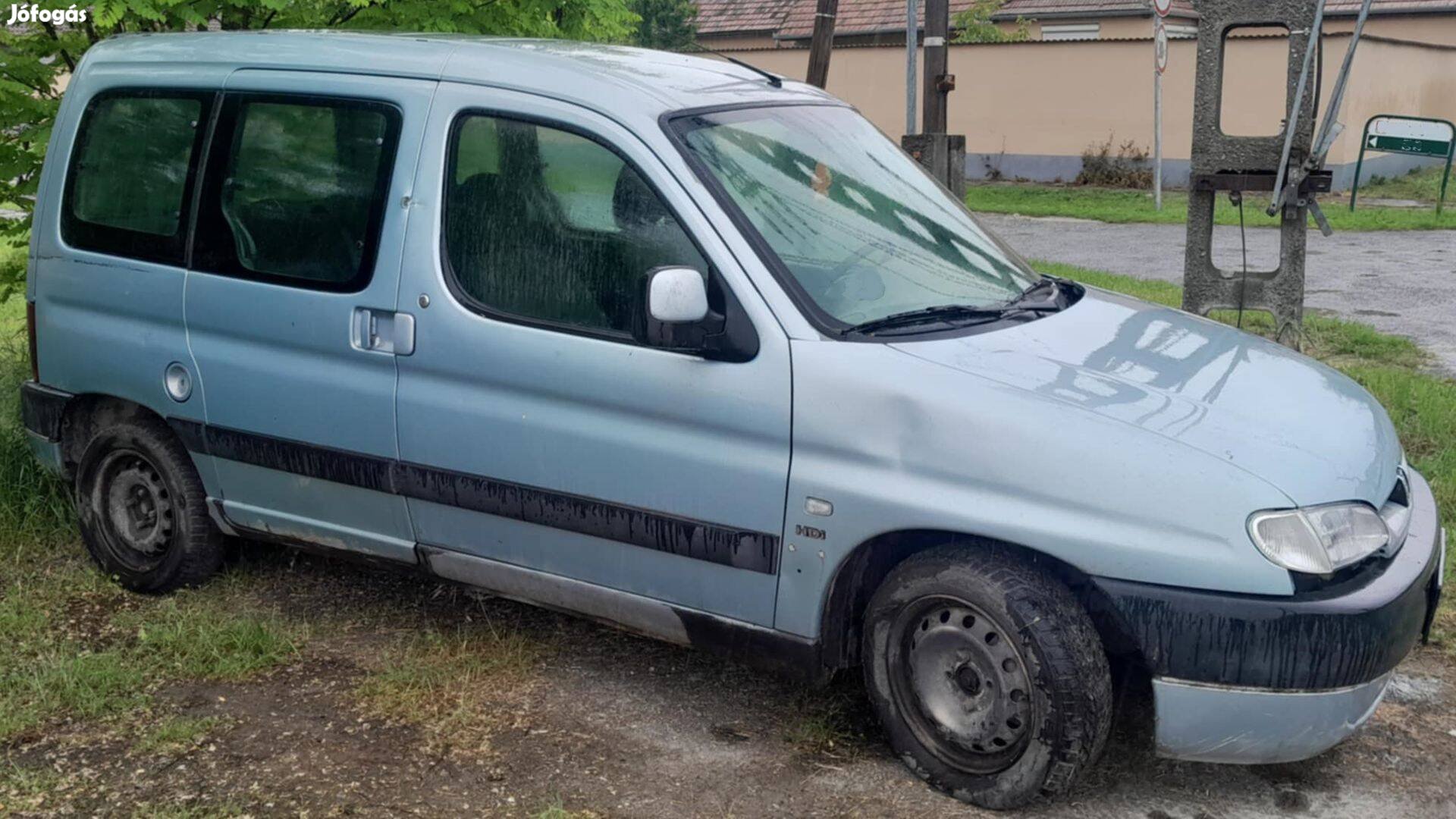 Peugeot Partner 2.0 HDi dupla tolóajtós alkatrésznek eladó. kat nincs