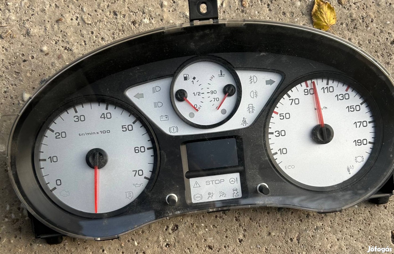 Peugeot Partner Teepe Citroen Beingo óracsoport