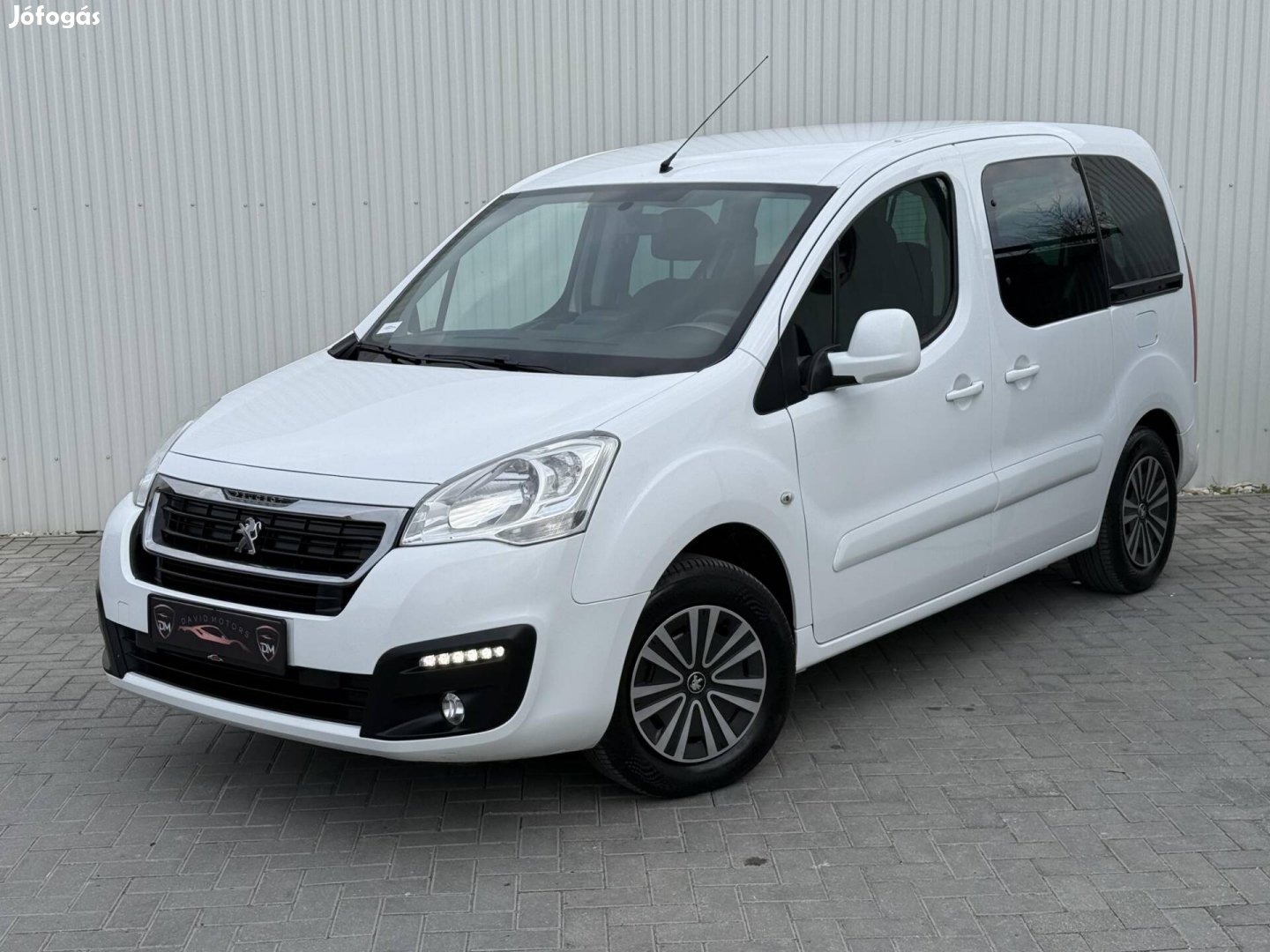 Peugeot Partner Tepee 1.6 Bluehdi Outdoor Navi