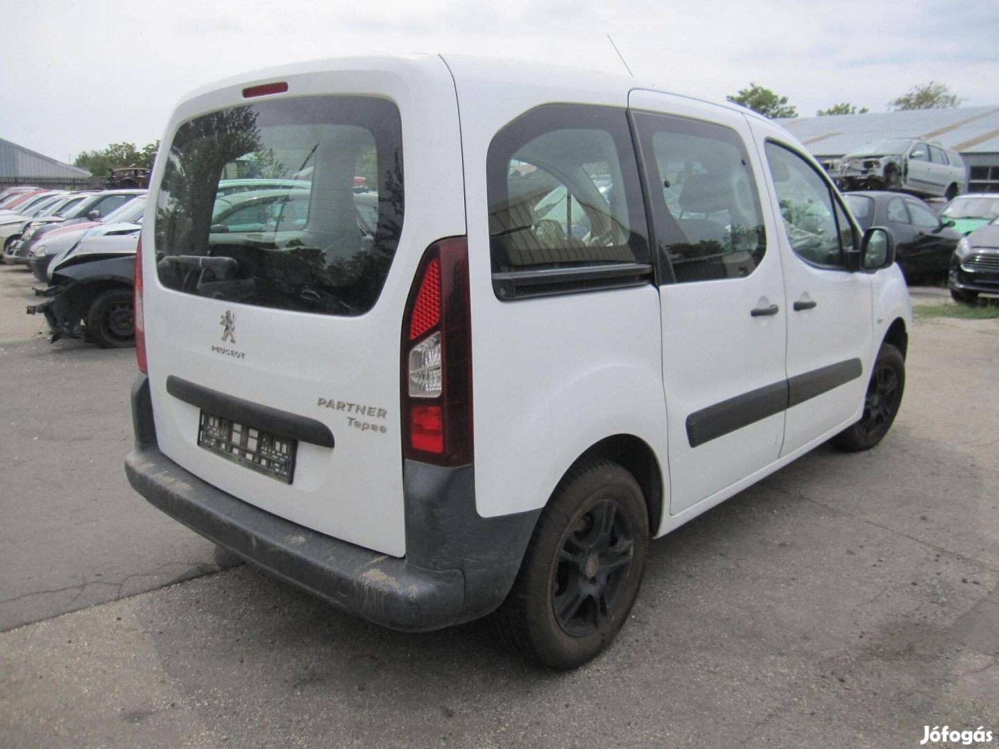 Peugeot Partner Tepee bontott használt alkatrészek