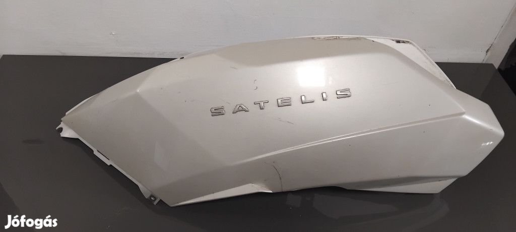 Peugeot Satelis 125 Bal oldali burkolat