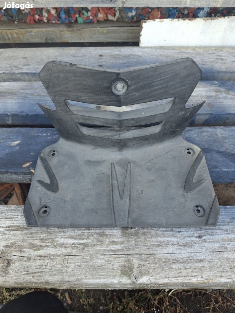 Peugeot Tweet sarok idom