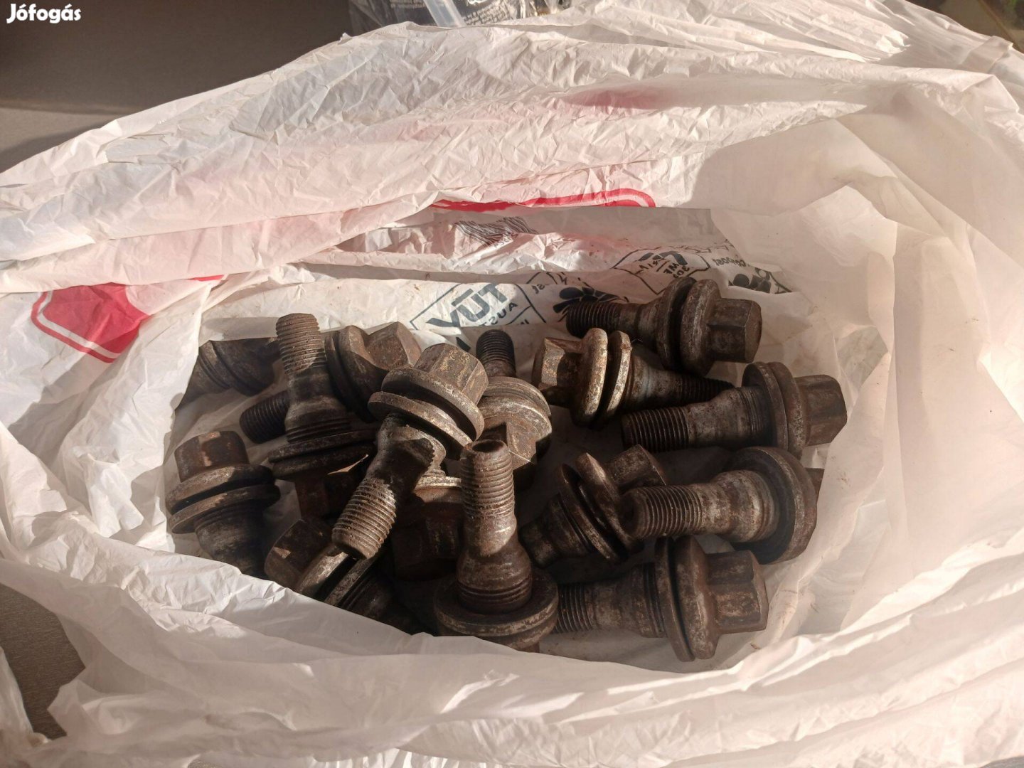 Peugeot alufelni gyári csavarok