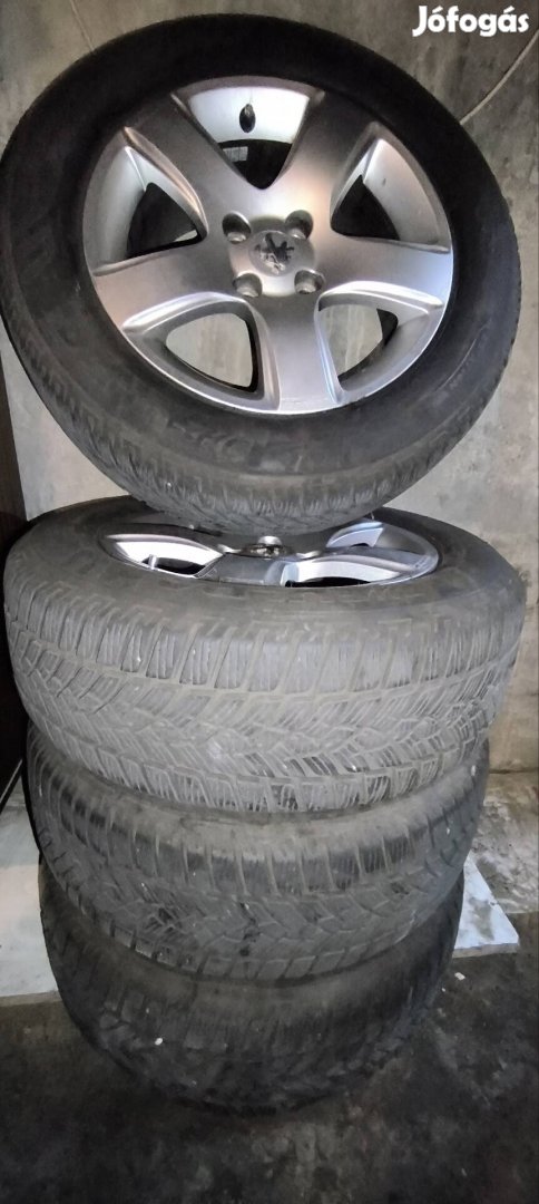 Peugeot alufelni téli gumi garnitúra 16".