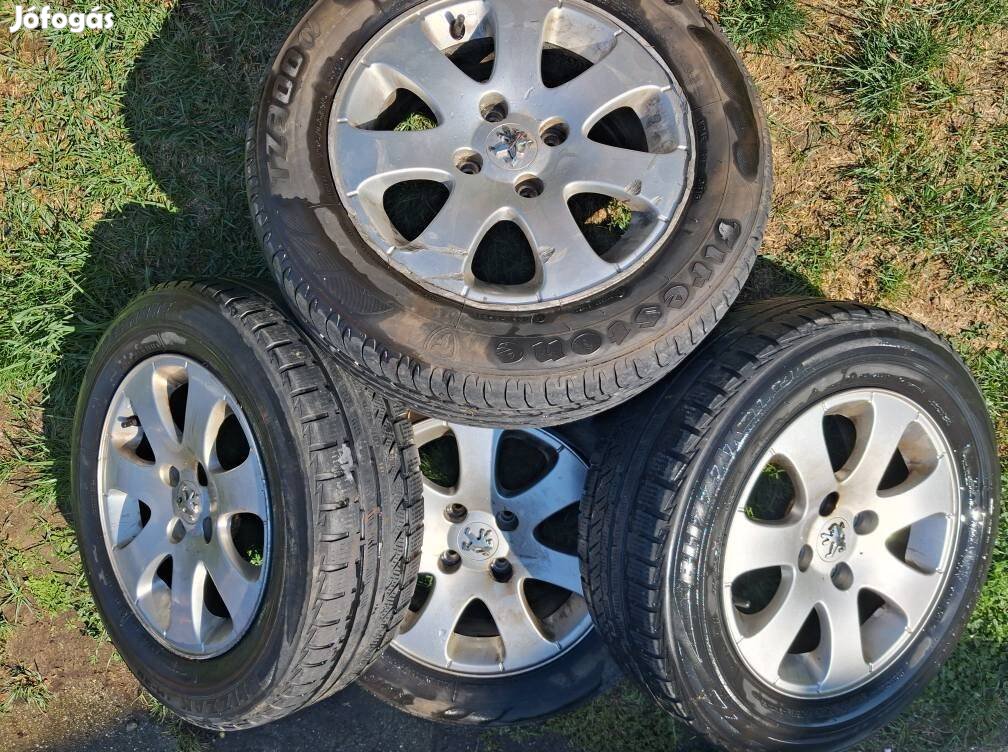 Peugeot alufelni téli gumikkal