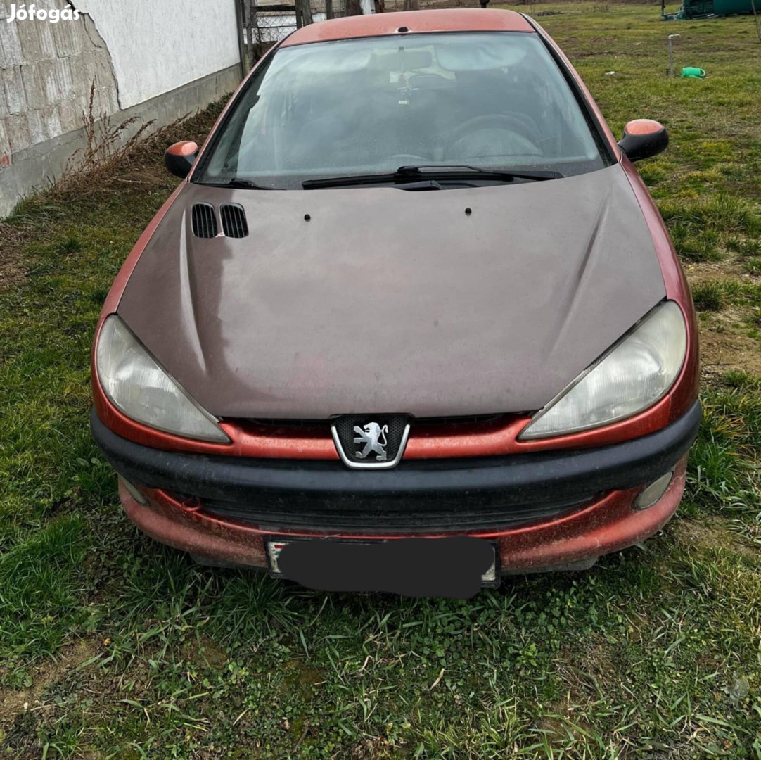 Peugeot autó