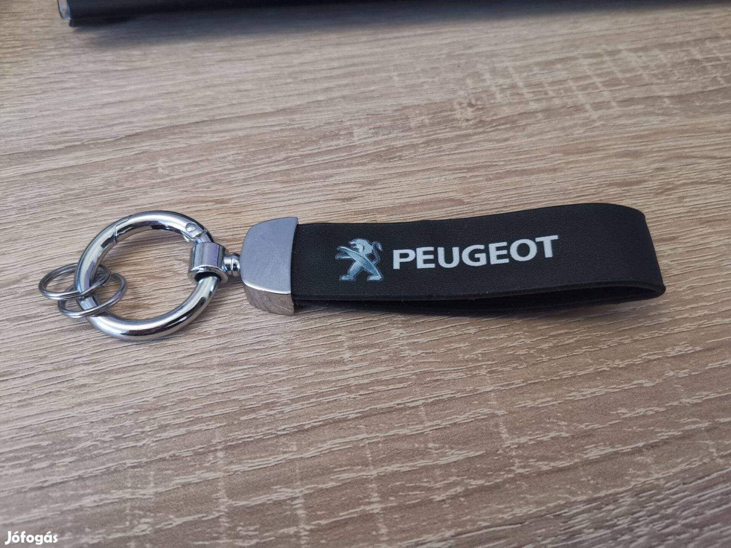 Peugeot autó autós kulcstartó kulcs tartó Pözsi