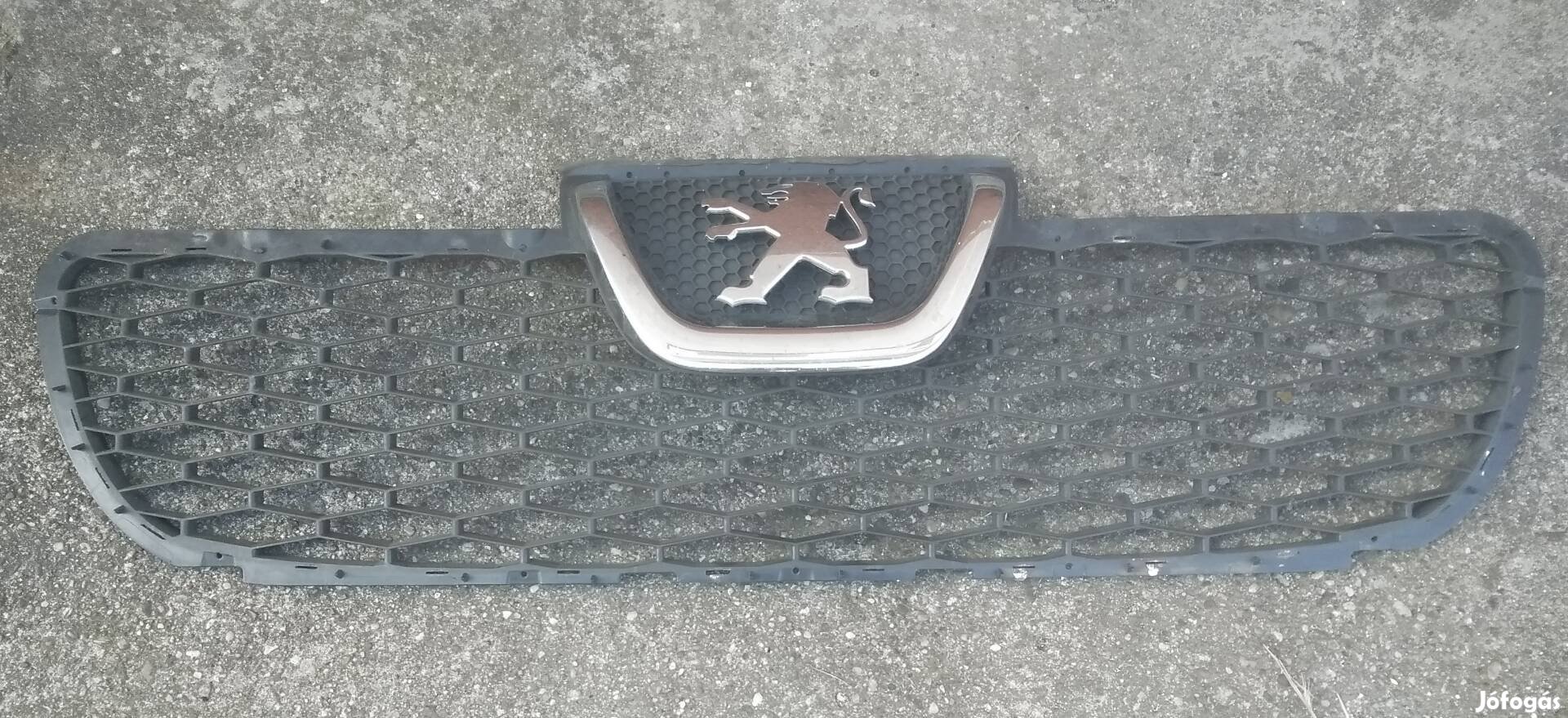 Peugeot boxer  diszrács eladó 
