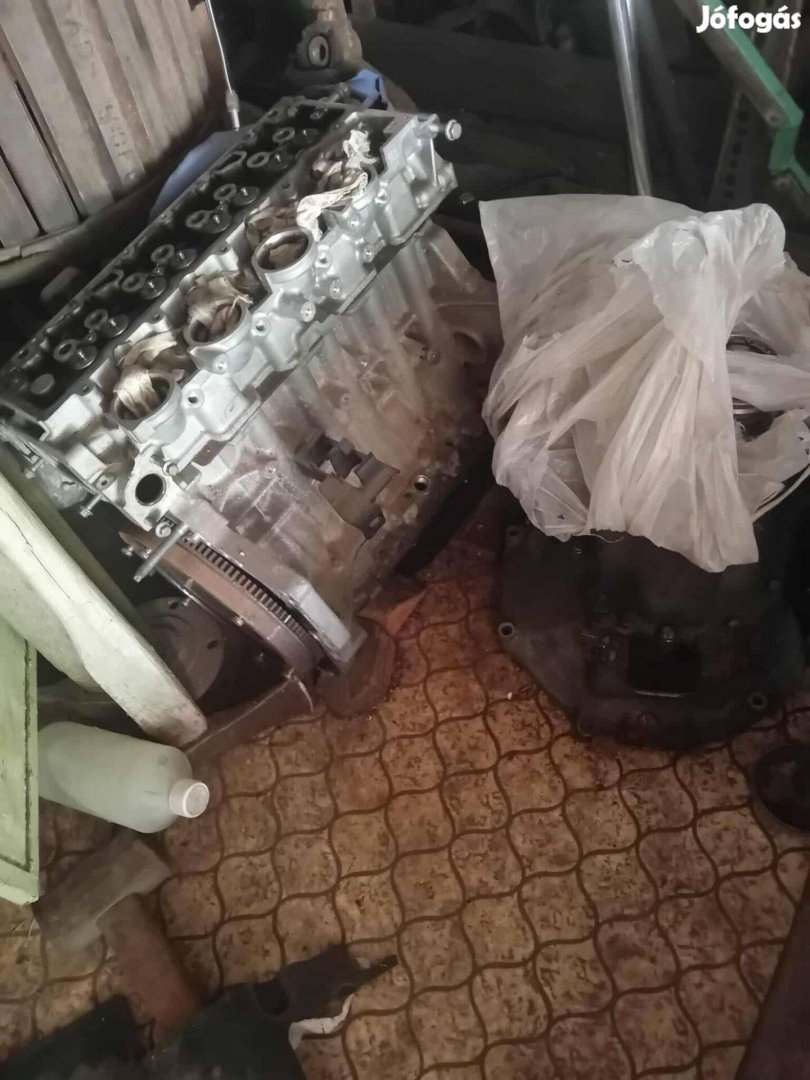 Peugeot citroen ford 1,4hdi motor hengerfejjel váltóval