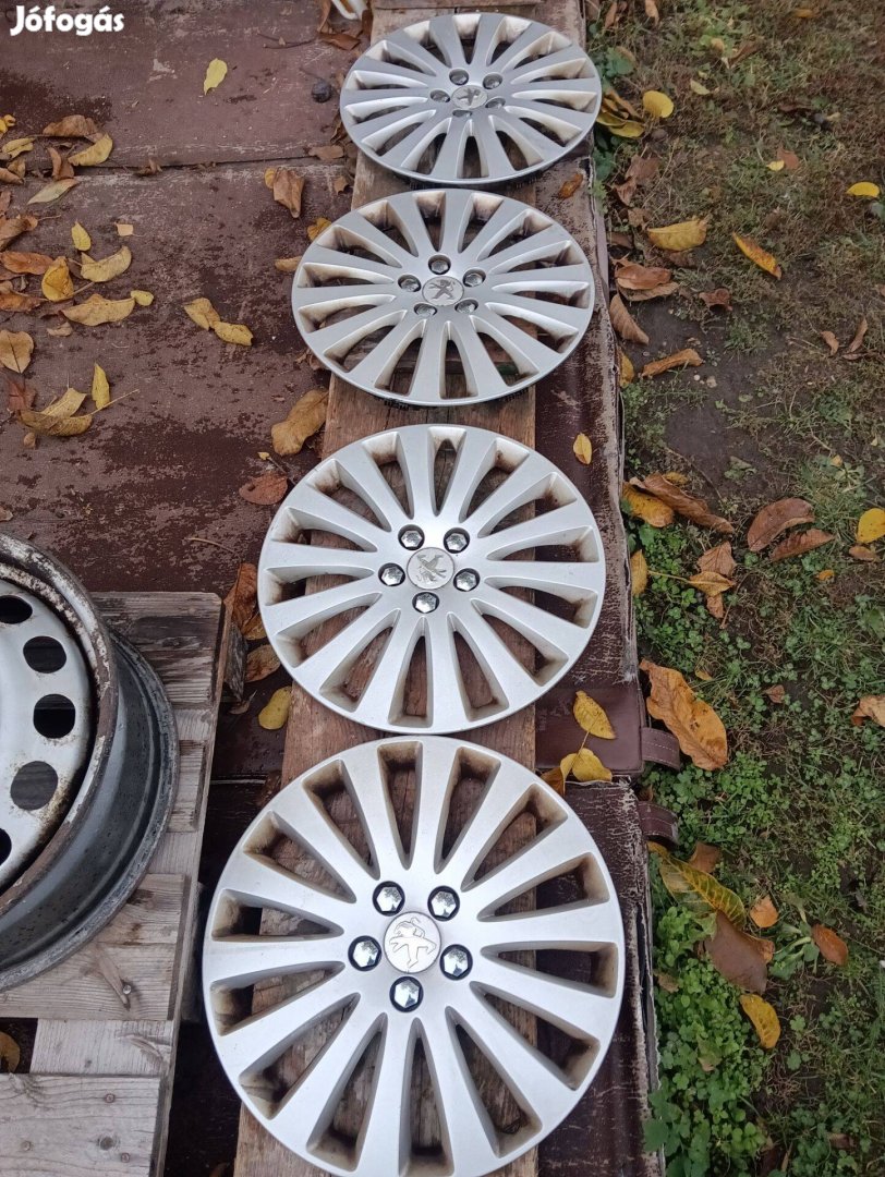 Peugeot dísztárcsa