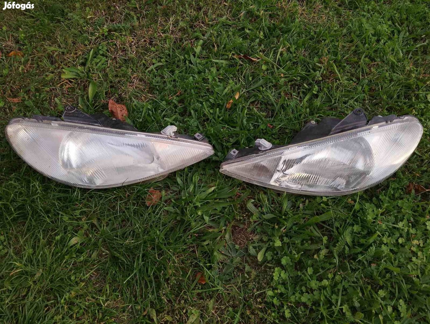 Peugeot fényszórók