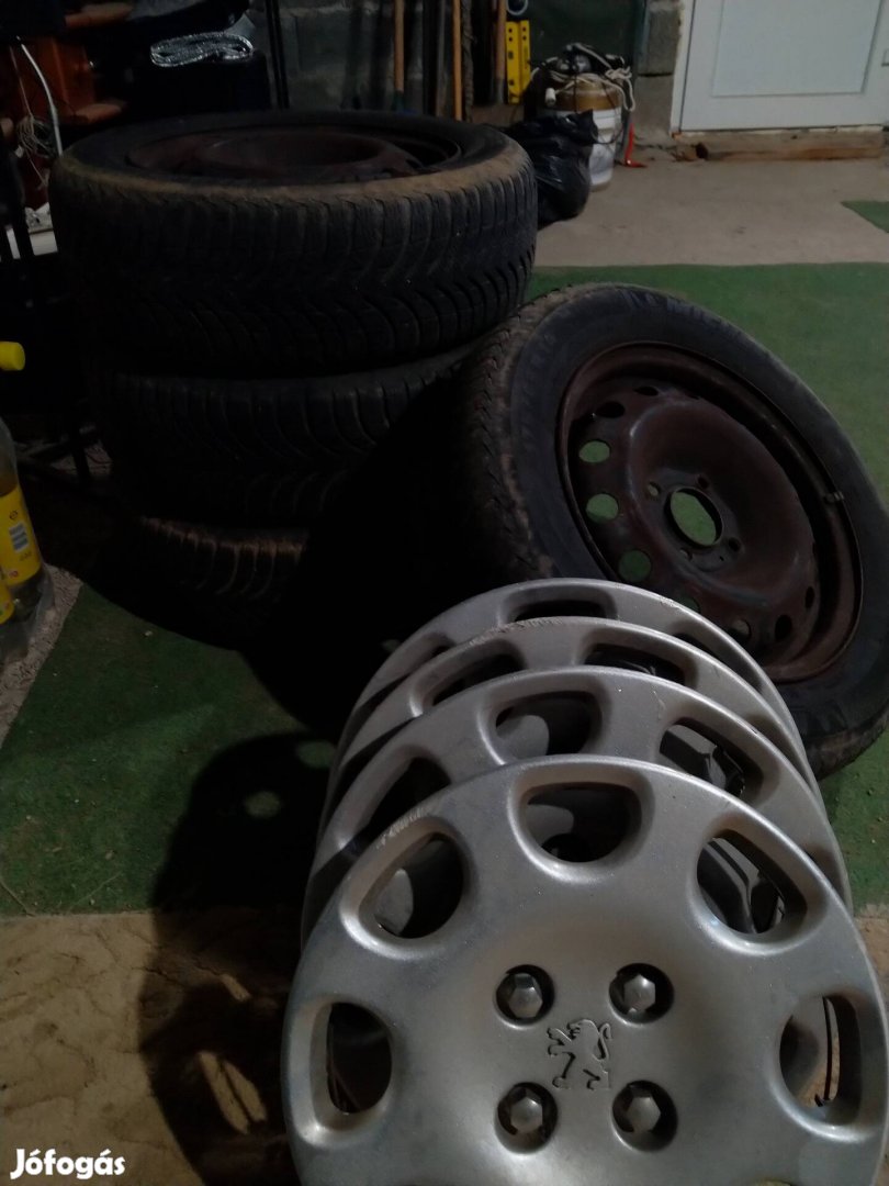 Peugeot gyári lemezfelni disztárcsával 14-es