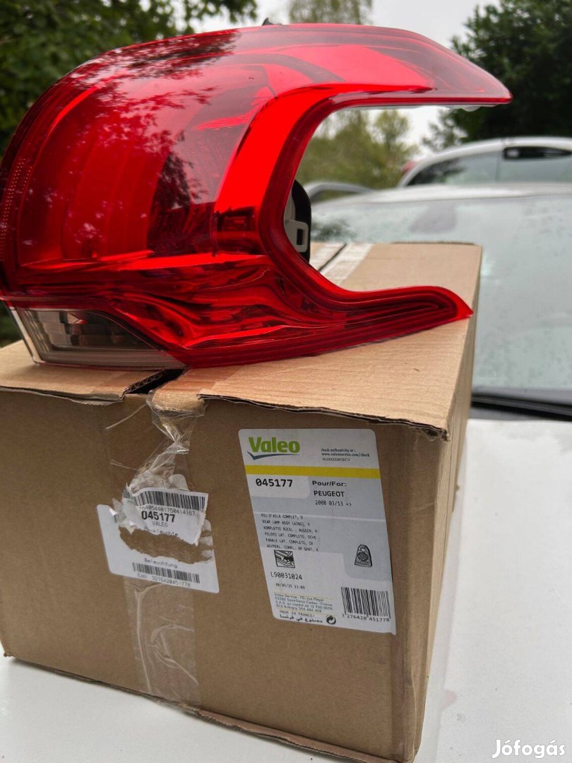 Peugeot jobb hátsó lámpa