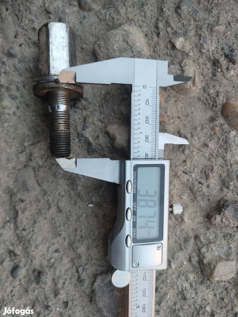 Peugeot kerékcsavar szett 