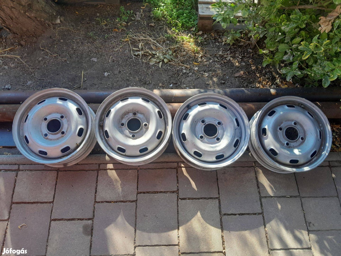 Peugeot lemezfelni 4x108 R13 4.5J ET35