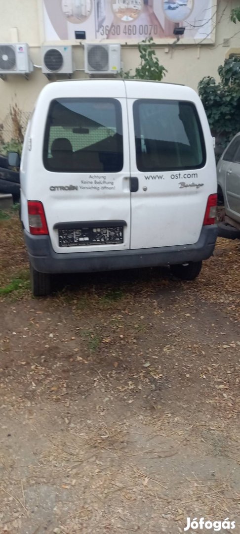 Peugeot partner Citroën berlingo hátsó lökhárító merevítő 