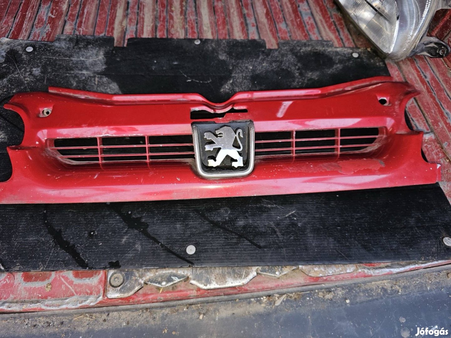 Peugeot partner hütömaszk hütörács 8000