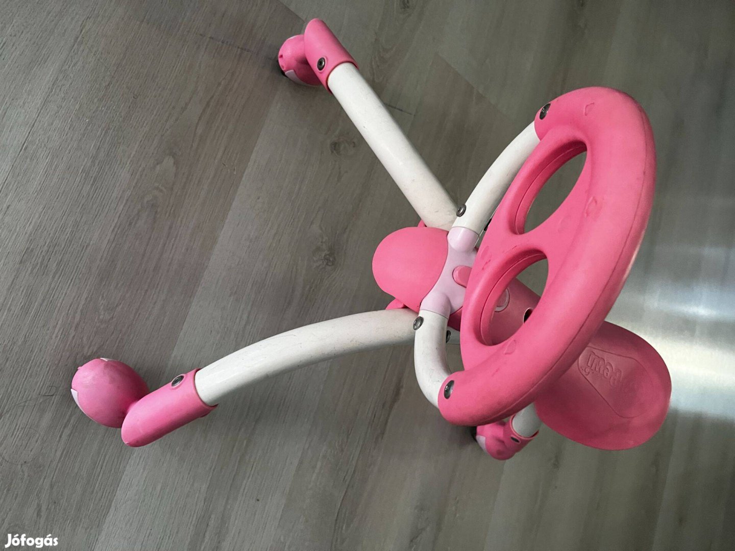 Pewi Ybike rózsaszín járássegítő eladó 6-36hó