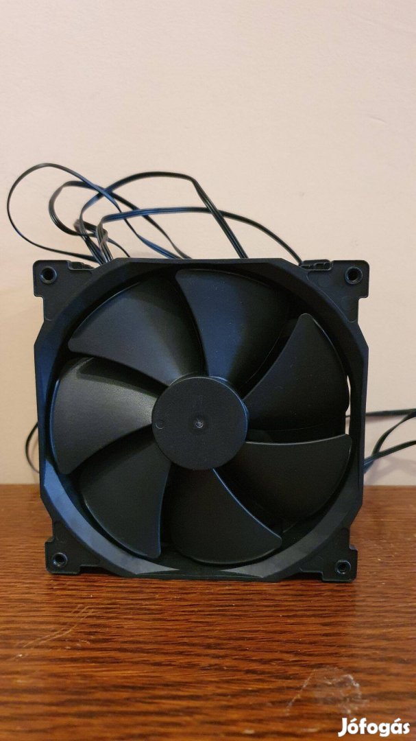 Phanteks 140mm fekete számítógépház ventilátor