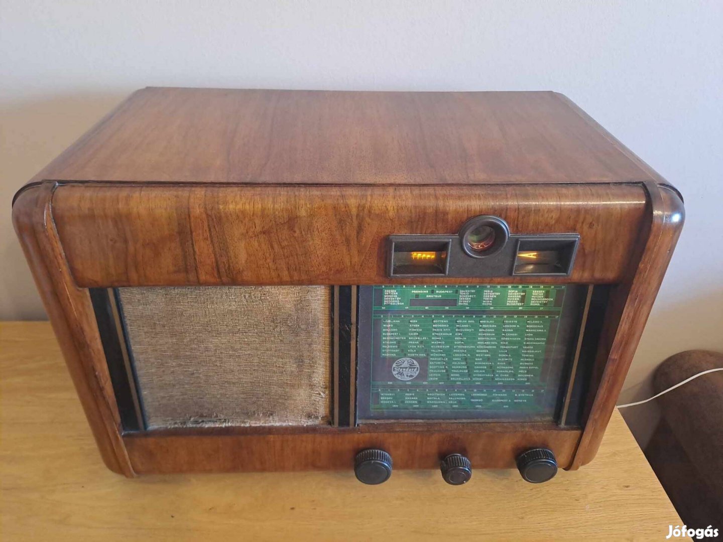 Philips 2044 Standard Szuper 40 rádió - felújított állapotban