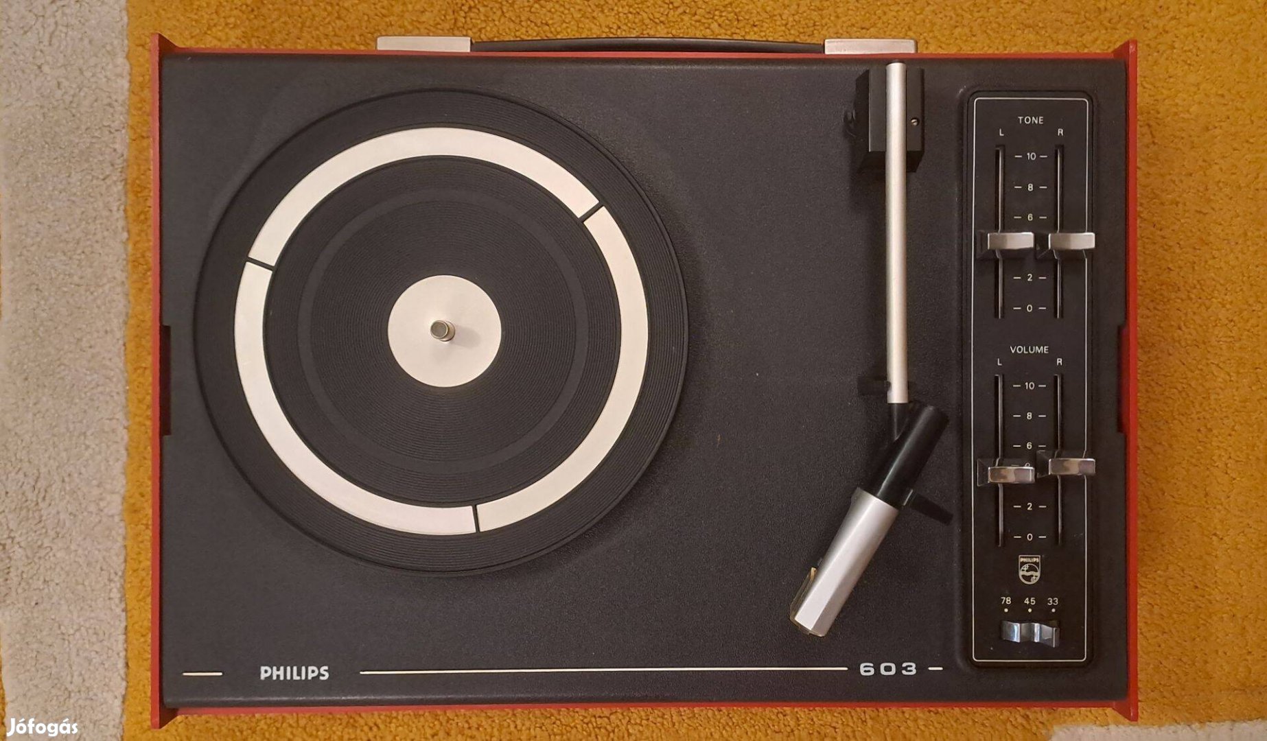 Philips 603 hordozható vinyl/"bakelit" lejátszó