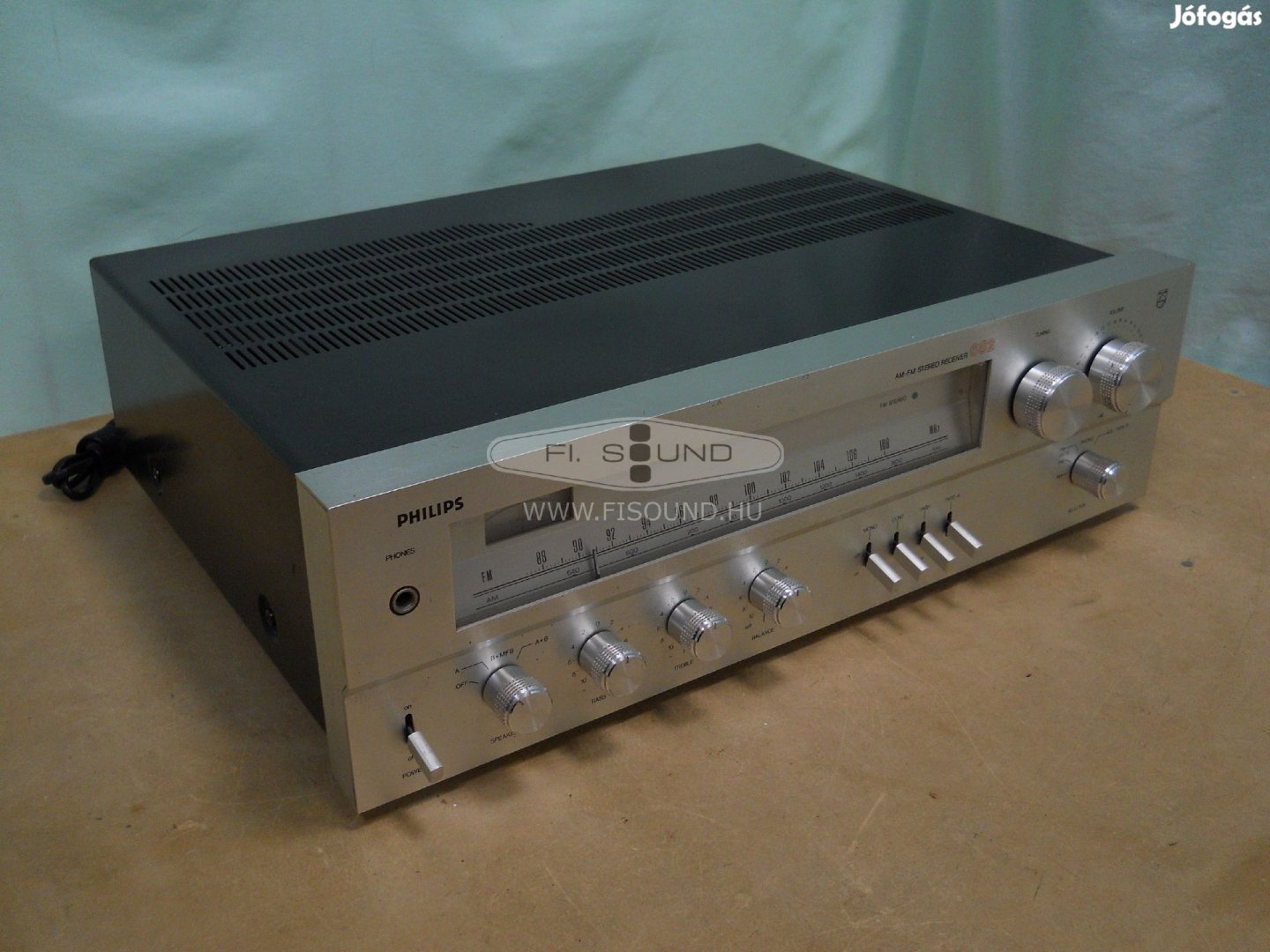 Philips 682 ,2x60W,4-16ohm,4 hangfalas sztereo receiver