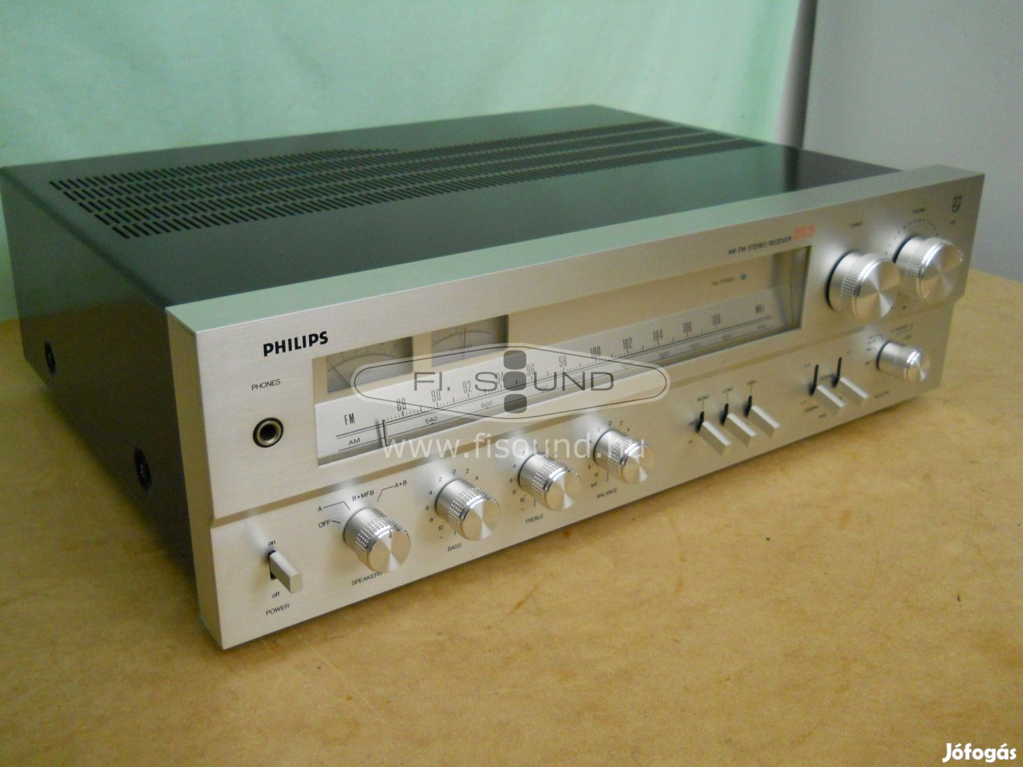 Philips 683 ,(1.) 275W,4-16 ohm,4 hangfalas rádiós receiver