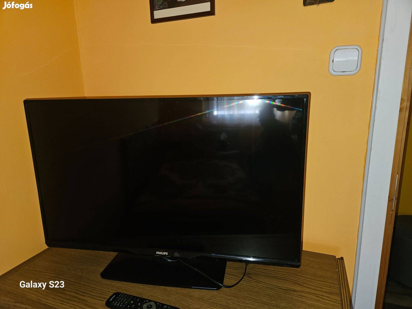 Philips 81cm televízió