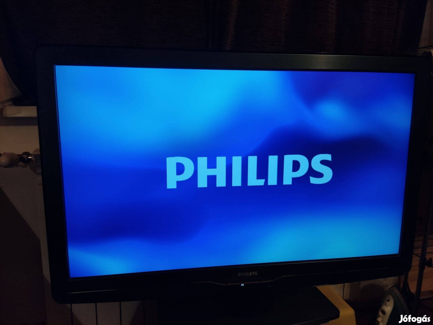 Philips 94 cm-es (37"-os) TV Full HD 1080p