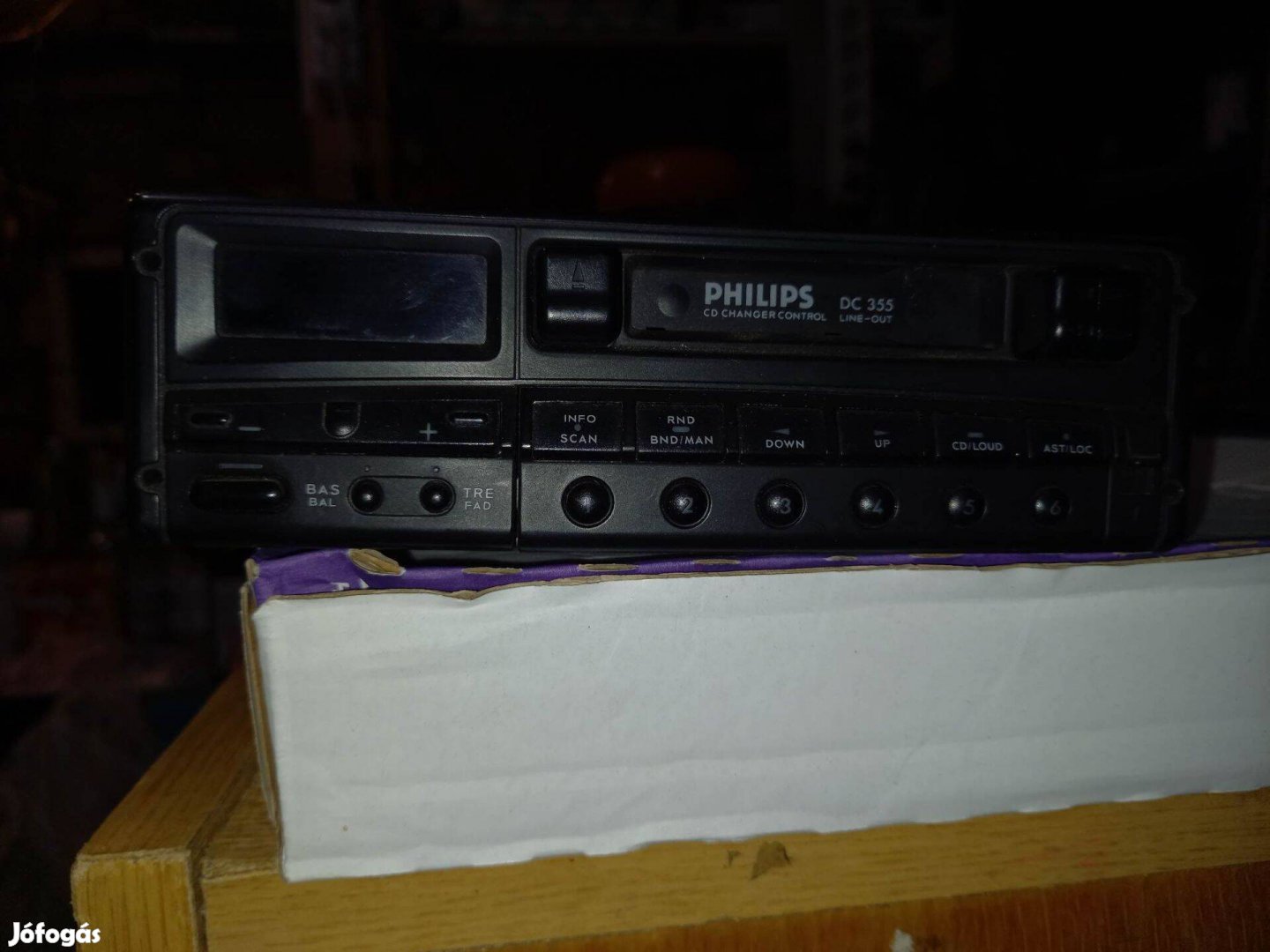 Philips DC 355 autórádió
